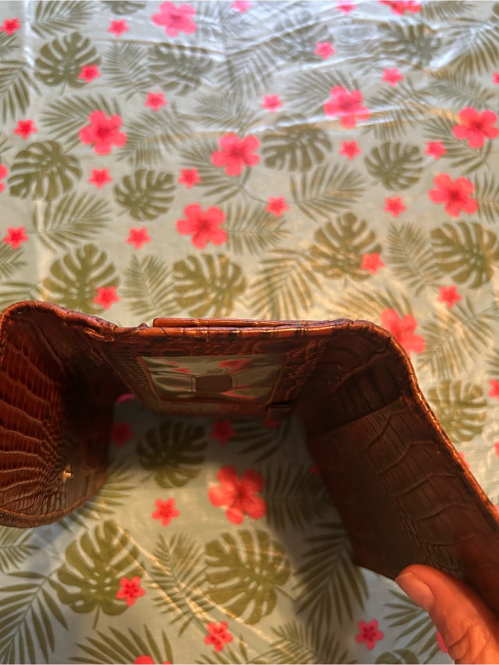 Brahmin Cognac Croc-Embossed Leather wallet - Picture 5 of 5